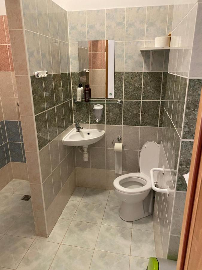 Dom Opieki Nestor Hotel Warsaw Ngoại thất bức ảnh