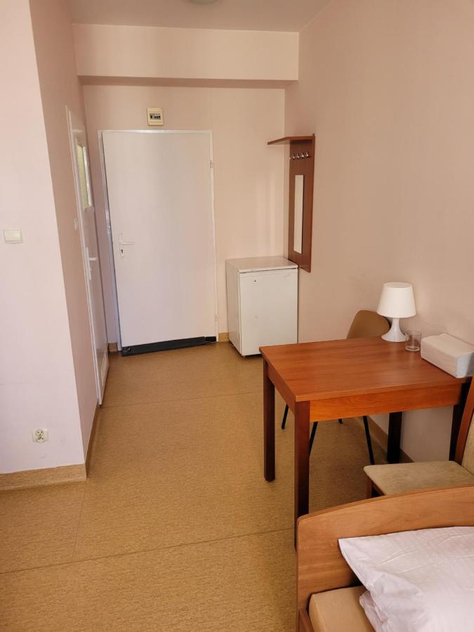Dom Opieki Nestor Hotel Warsaw Ngoại thất bức ảnh